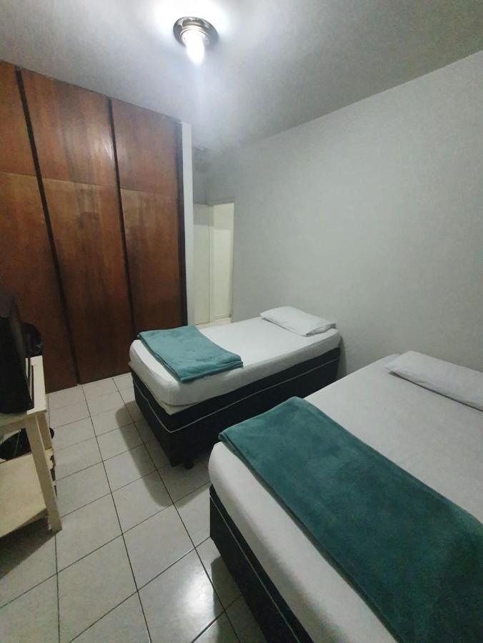 Hostel Umuarama Uberlândia Buitenkant foto
